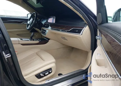 2019 BMW 740I из США, поврежденный, VIN WBA7E2C52KB454404
